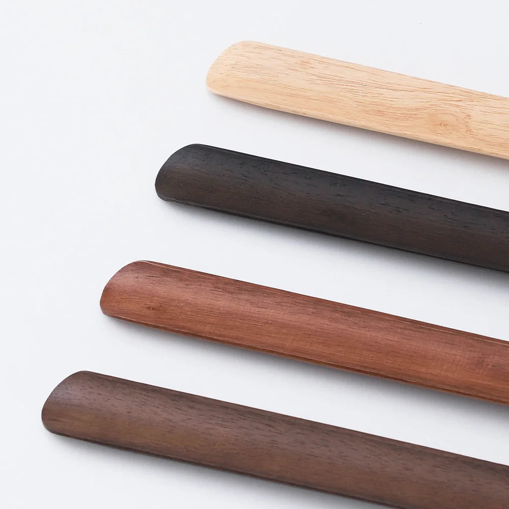 Premium Beech Wood 55cm Long Handle Shoe Horn - Magnetic Base No-Bend